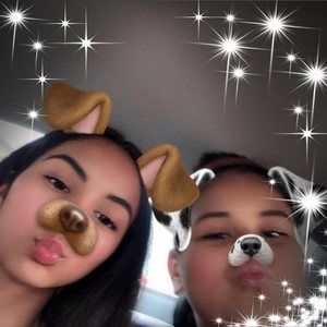 Meet your Posher, Thalia